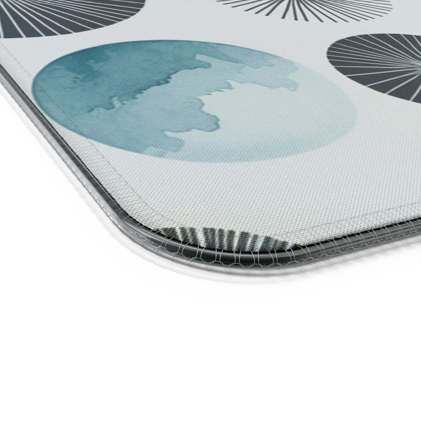 Wireless Charging RGB Gaming Mouse Pad with LED Lighting - Stylish Qi-Compatible Accessory