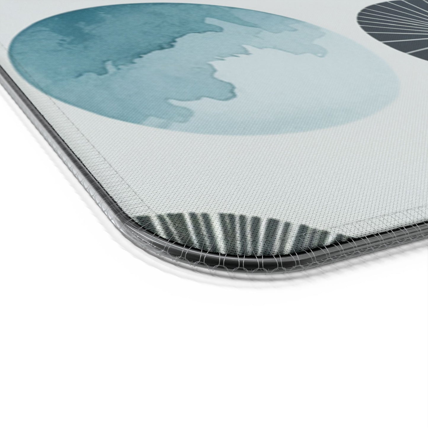 Wireless Charging RGB Gaming Mouse Pad with LED Lighting - Stylish Qi-Compatible Accessory